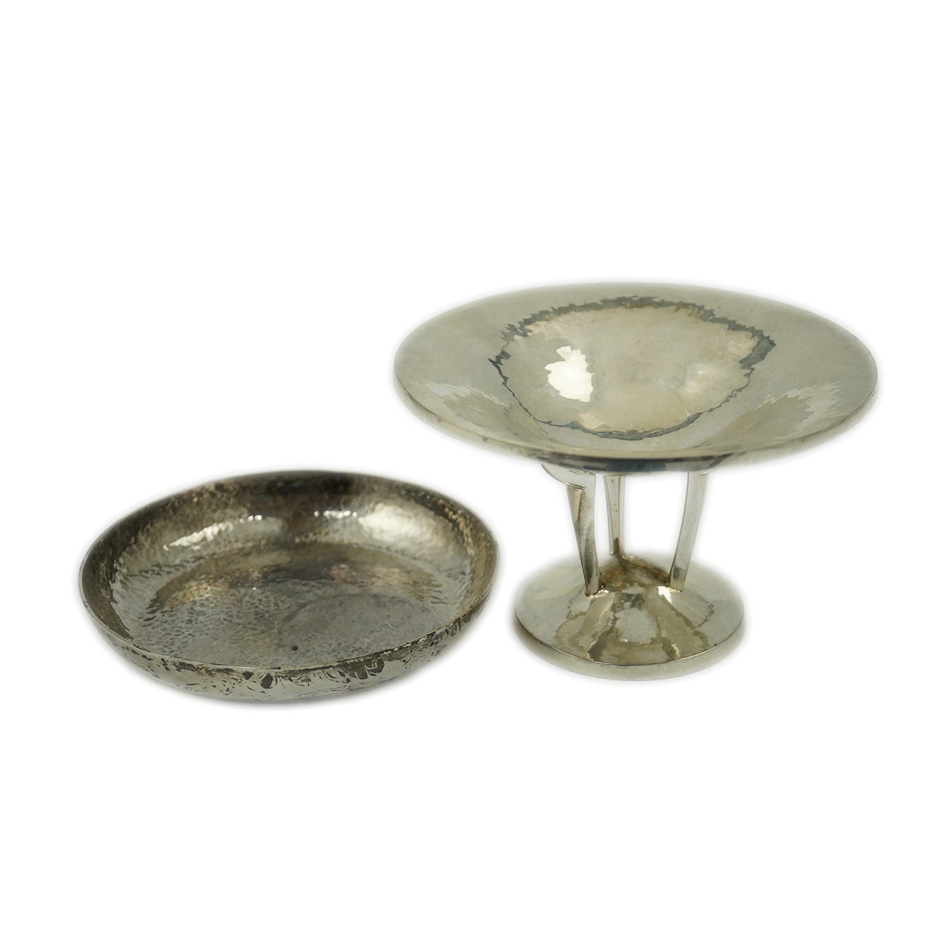 An Elizabeth II planished silver tazza, by Simone Genevieve Rutherford